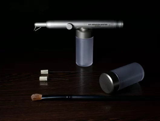 سندبلاست دندانپزشکی چیست و چه کاربردی دارد؟